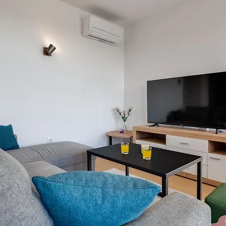 Apartman Lidija *
